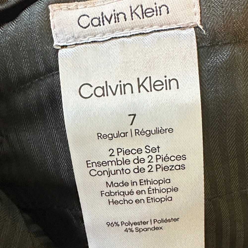 Calvin Klein Black Suit Boys - Picture 2 of 5